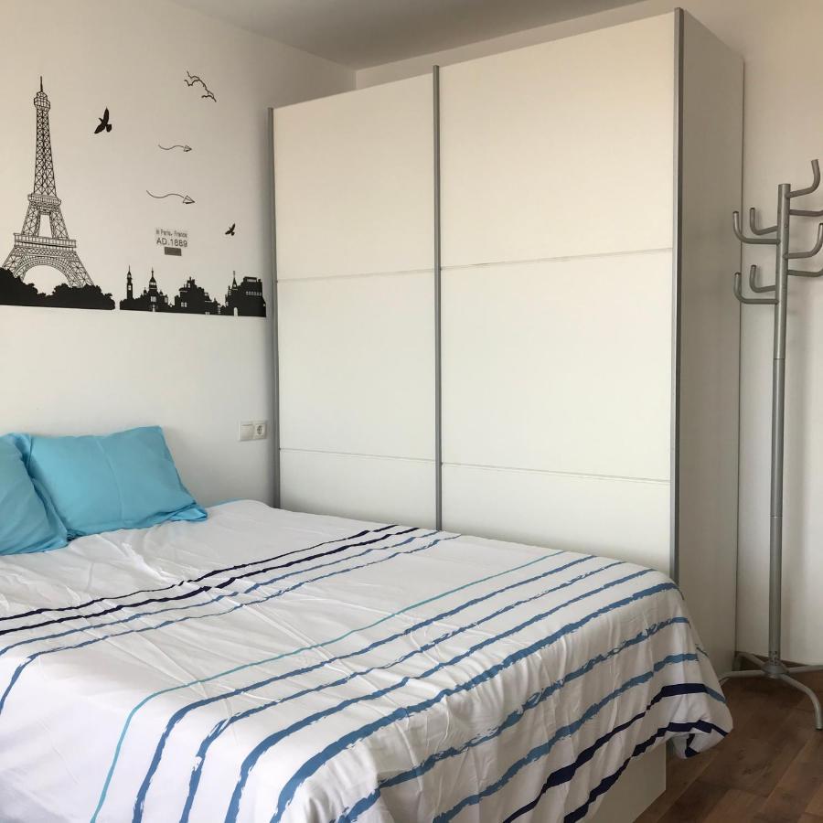 Estudio Loft En El Centro 3 O 4 Personas Cama Doble Y Sofa Cama Check In A Partir De 15 Y 30 Min Pm Y Check Out Hasta 12 Pm Con Wifi Normalmente No Se Puede Adelantar El Check In Por Motivos De Produccion Апартаменты *